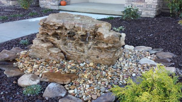 Bubbling Boulder, pondless water feature